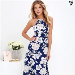 LULUS In Blossom blue/white floral Maxi dress size medium